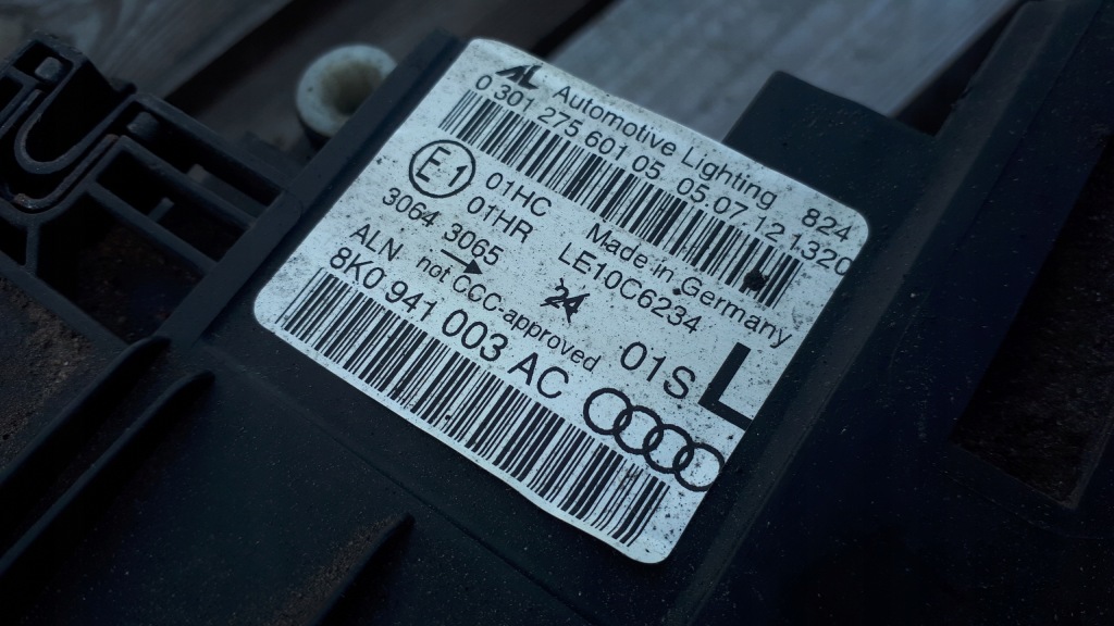 A4 b8 рестайлинг  фара левая перед передняя uk Киев