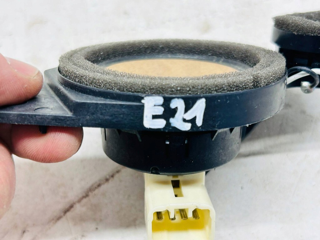 фото №5, Corolla e21 динамік панелі приладової панелі правий жабо