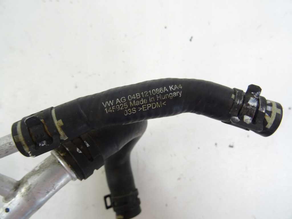 Rapid рестайлинг  шланг трубка воды 04b121036a Оригинал