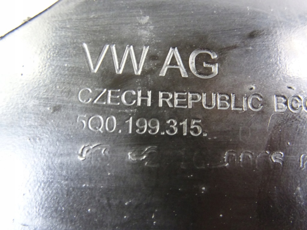 Audi a3 8v рестайлинг  подрамник подрамник подрамник 5q0199315 Оригинал