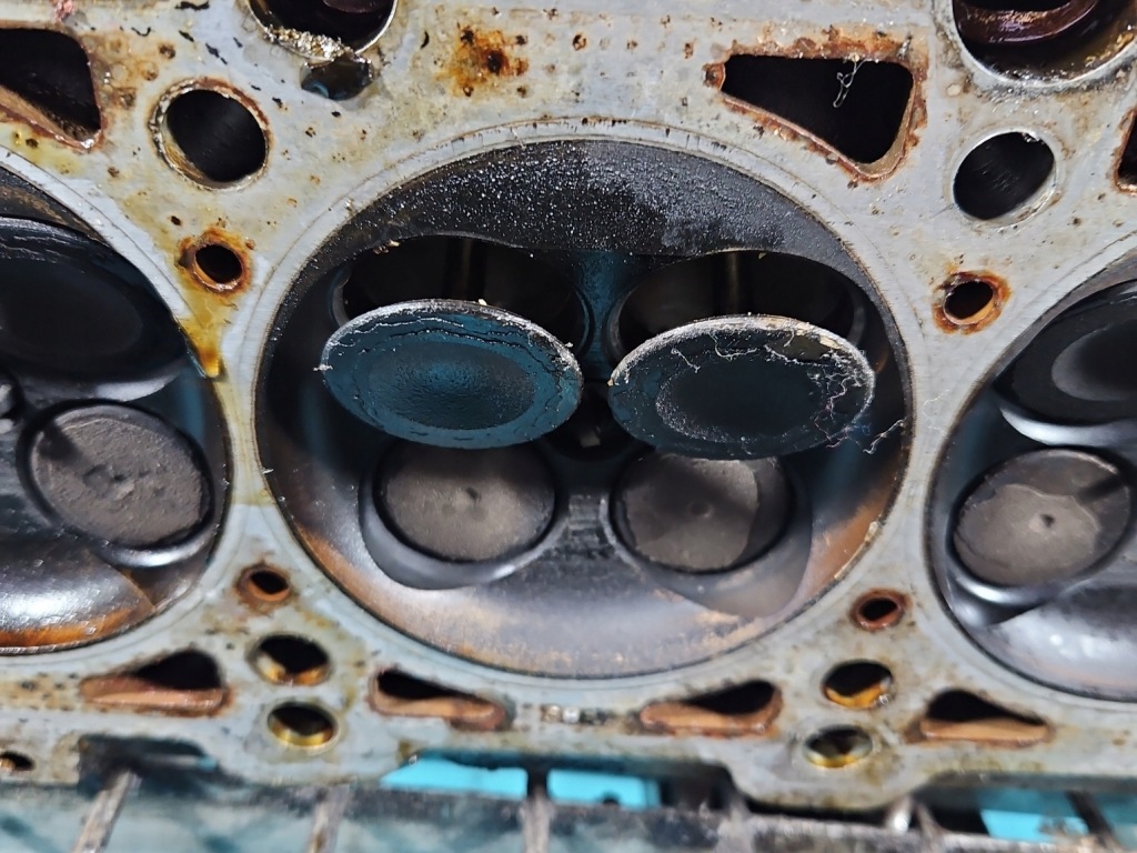 фото №15, Головка audi a8 d2 077103373ae 4.2 v8 299km abz