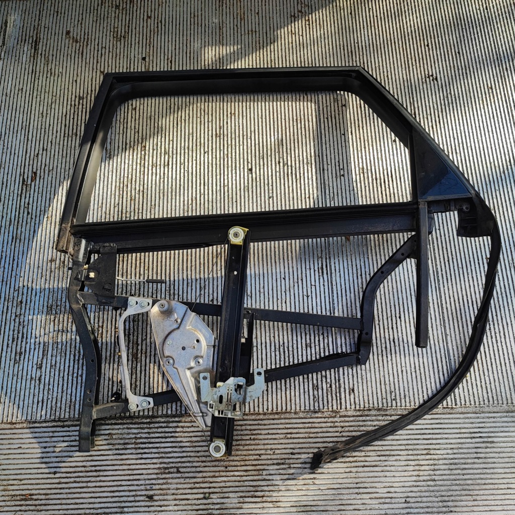 фото №1, Рамка прокладка механізм скло лівий задня audi a6 c5 kombi