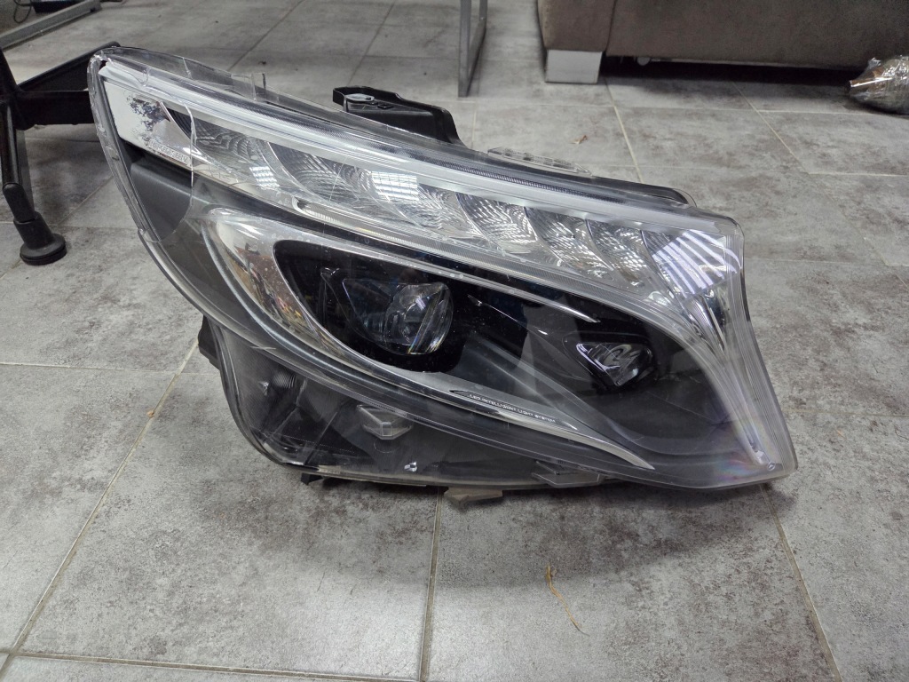 Купити Фара права перед mercedes v-klasa vito w447 full led a4479064700
