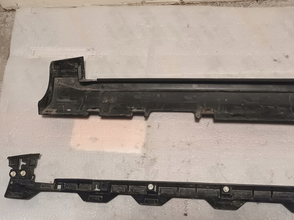 фото №7, Молдинг поріг права mg4 поріг правий