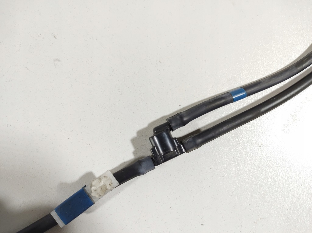 фото №9, Lexus is300h 13r шланг омивача