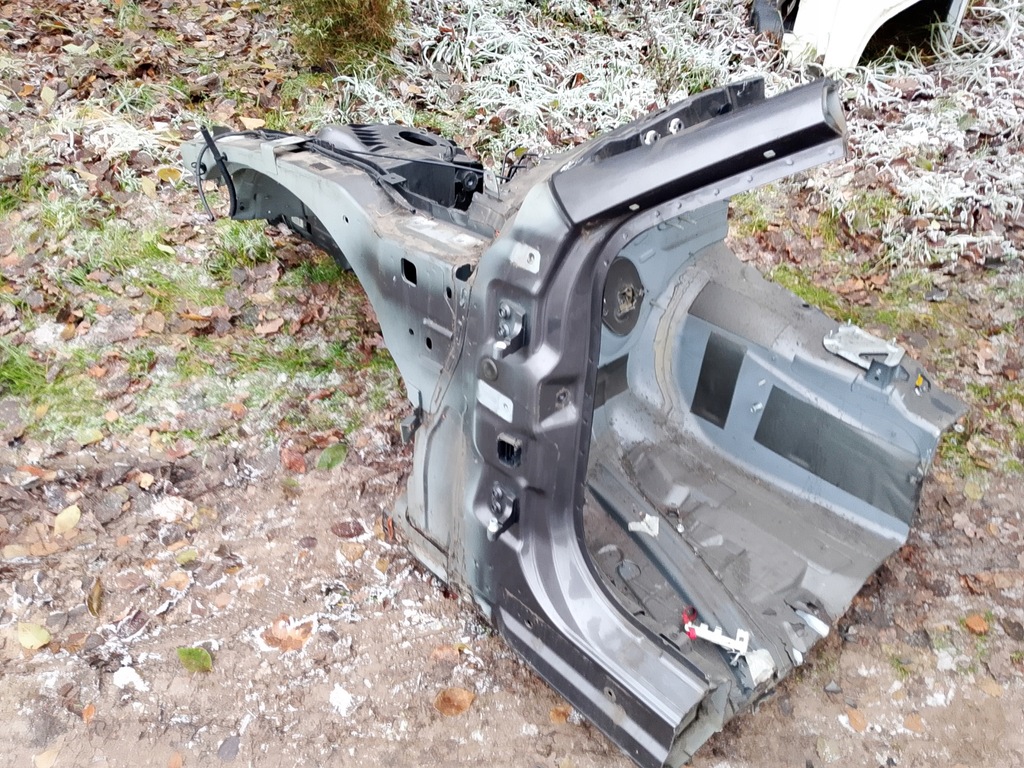 фото №1, Maserati quattroporte vi чверть лонжерон ліва перед + поріг блок двигуна