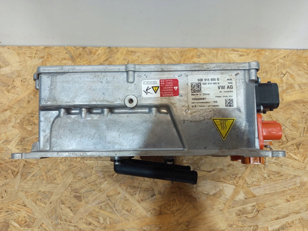 фото №5, Модуль станция зарядки инвертор 5qe915685g multivan t7