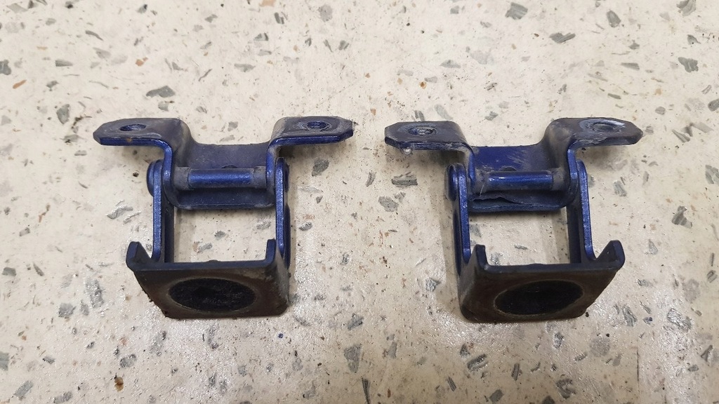 фото №2, Петли крышки багажника комплект fiat punto ii 5d