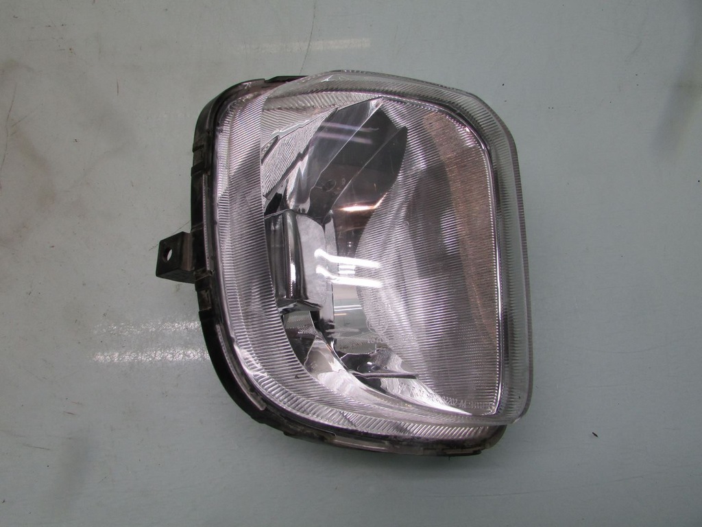 фото №1, Carens iv 14r противотуманная фара правый