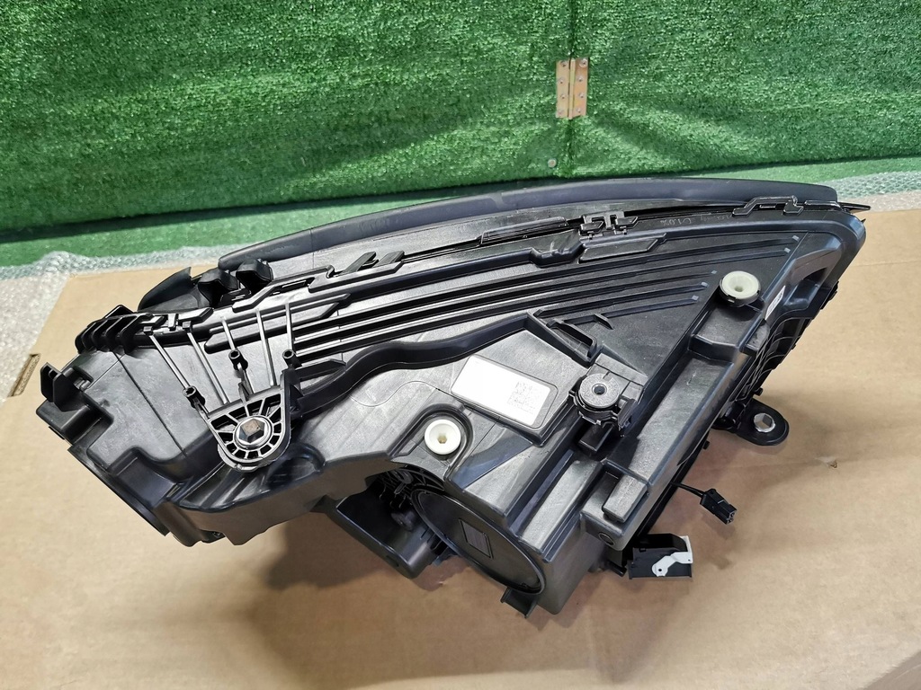 фото №7, Mercedes glc w254 x254 23- лампа передняя левая idealna nowa a2549063901