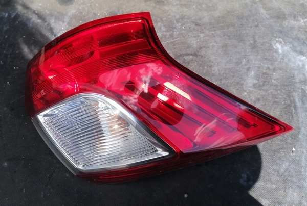 фото №1, Ford grand c-max ii 11r лампа лівий задня задня w крила