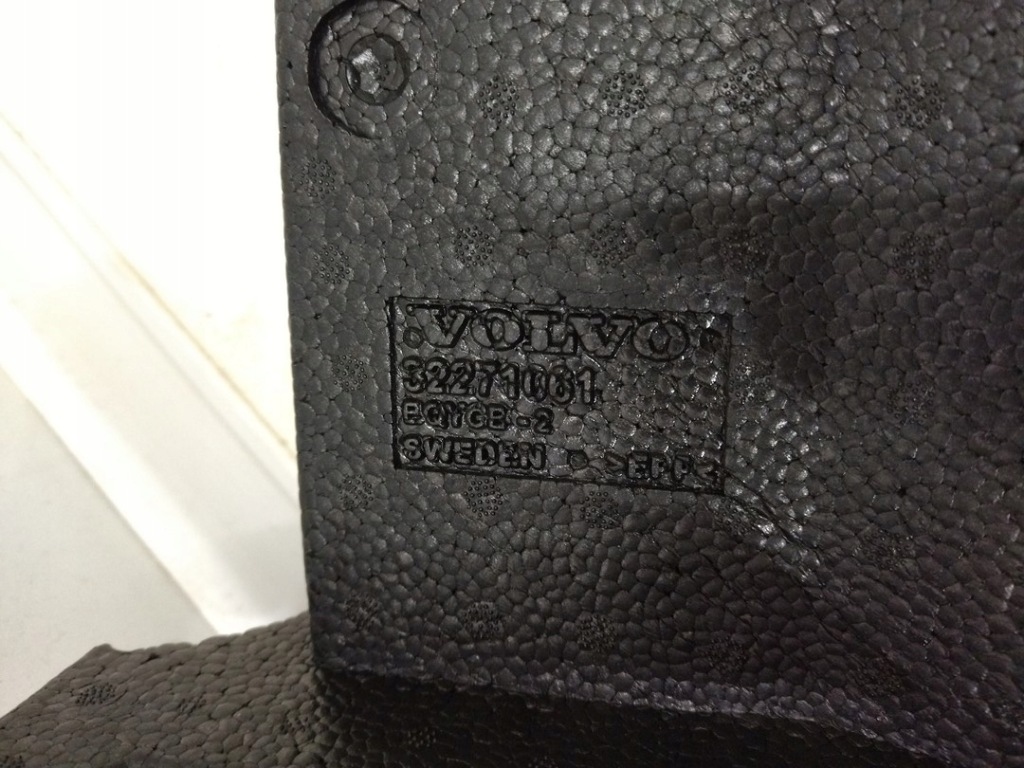 фото №4, 32271061 пінополістирол піна багажника volvo xc60 ii