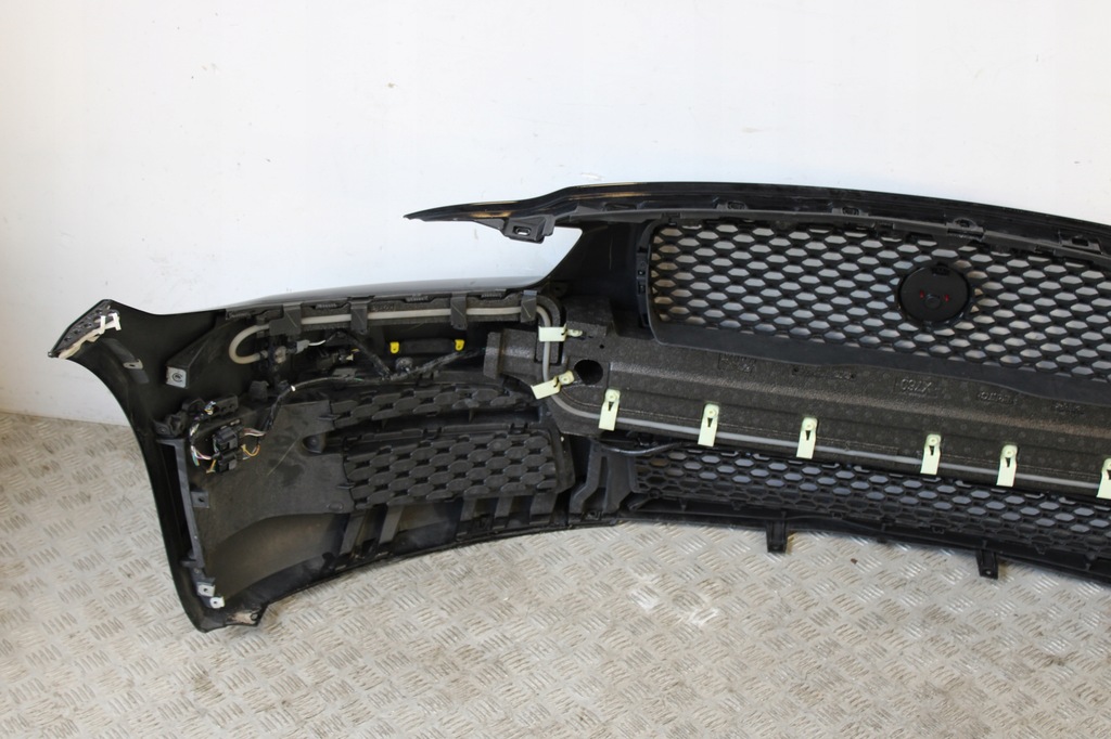 фото №8, Бампер перед передний kompletny 4 x pdc jaguar xe x760