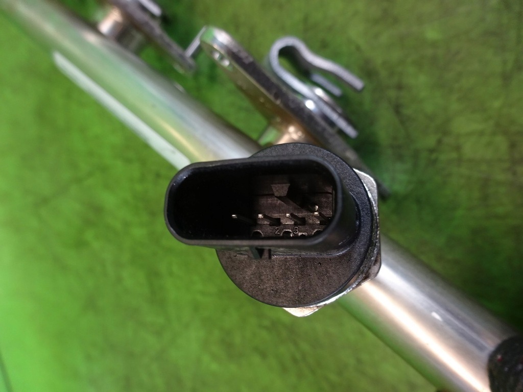 фото №10, Молдинг впрыскная infiniti q30 qx30 2.0 t 211km