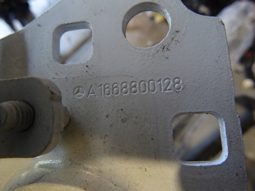 Mercedes привод амортизатор капот пиропатрон ml w166 Оригинал