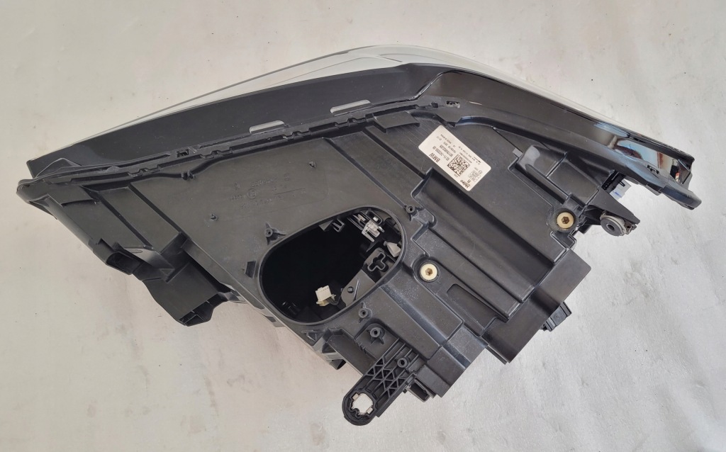 Фара правий перед full led bmw x1 f48 lci рестайлінг  2019- ,,bmw led,, Зі Шроту