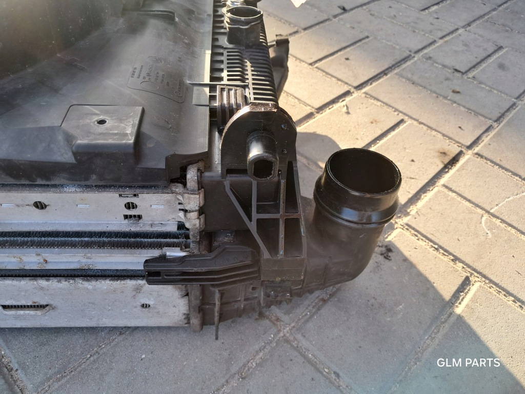 Купити Mercedes w204 2.2 cdi ремінь передній радіатор вентилятор інтеркулер комплект