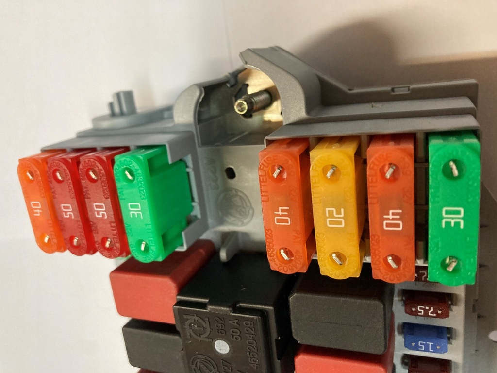 фото №6, Коробка предохранитель fiat ducato оригинальный номер 1363917080