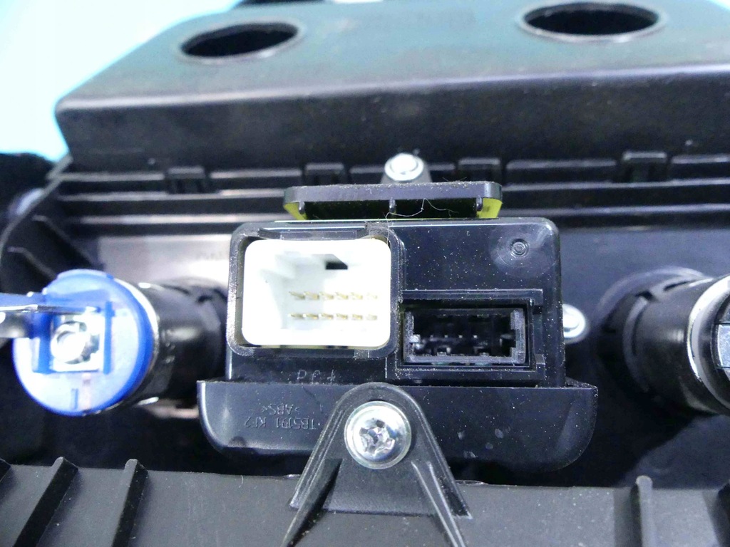 фото №11, Рамка домкрата туннель средний kia carens iv eu