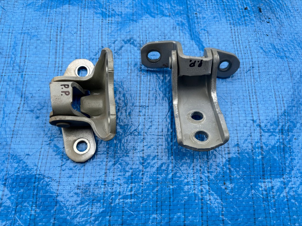 фото №1, Peugeot 108 citroen c1 ii aygo ii петли дверь правый перед