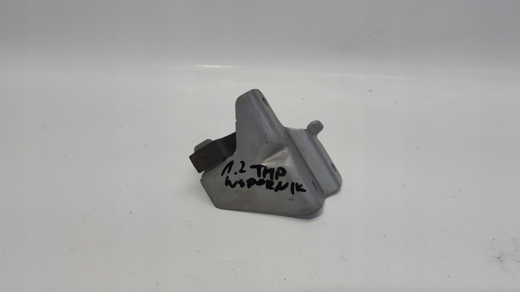 фото №1, Citroen c4 iii 1,2 thp кронштейн 9802110780