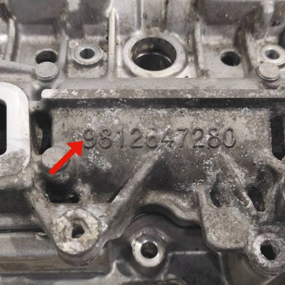 фото №11, Кришка клапанів вал розподільного валу opel combo e toyota proace city 9812647280