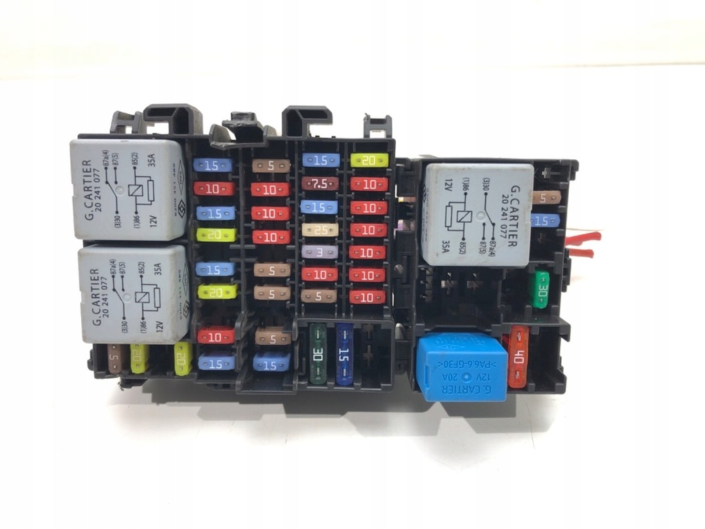 фото №1, Коробка запобіжників renault clio iv 240181724r хетчбек 1.5 90km