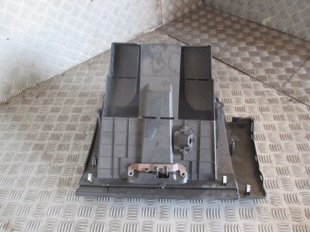 фото №4, Бардачок пасажира mazda 5 2005-2007