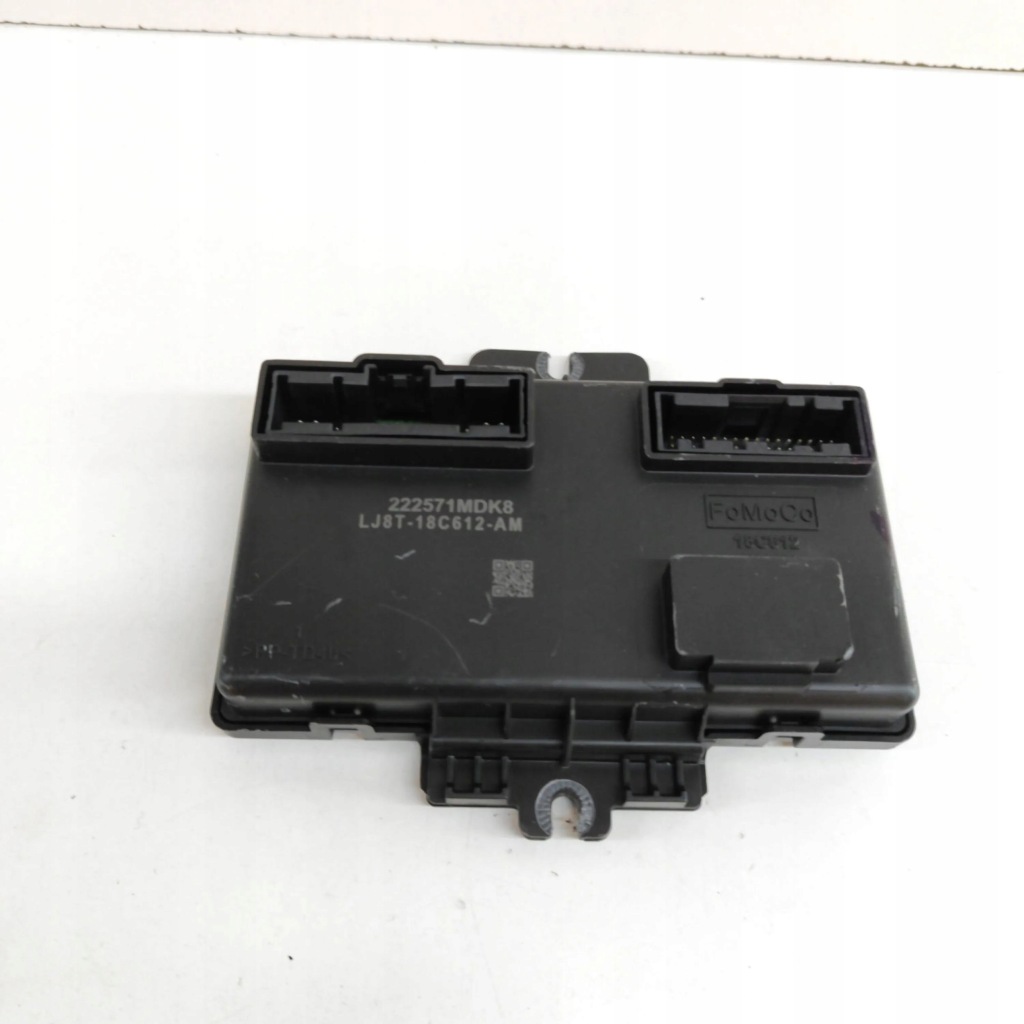 фото №1, Ford mustang mach-e 2023 панель кондиционера