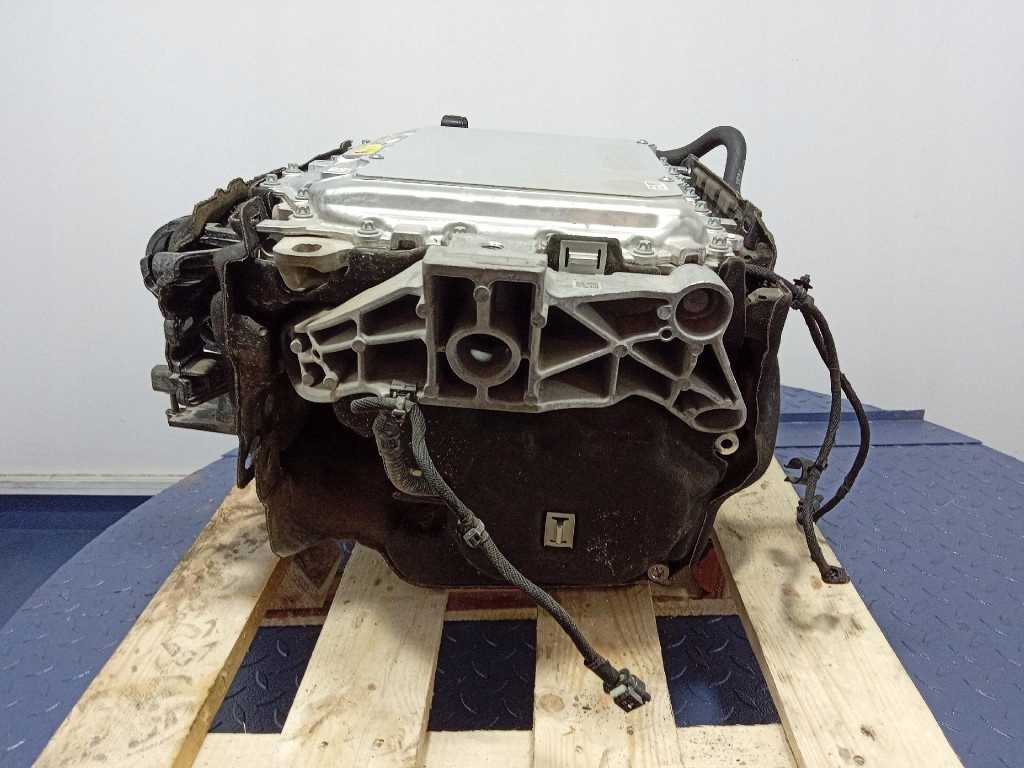 Купити Bmw ix1 x1 u11 двигун електричний перед передній 8477917