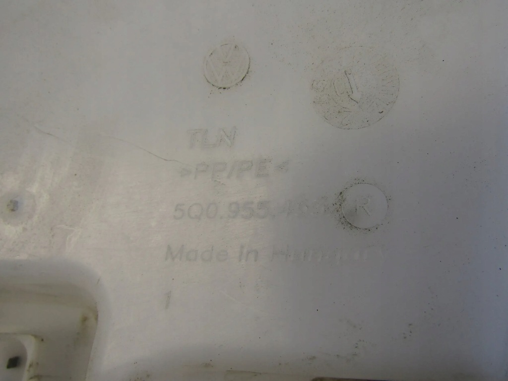 фото №9, Vw golf vii бак омывателя 5q0955453