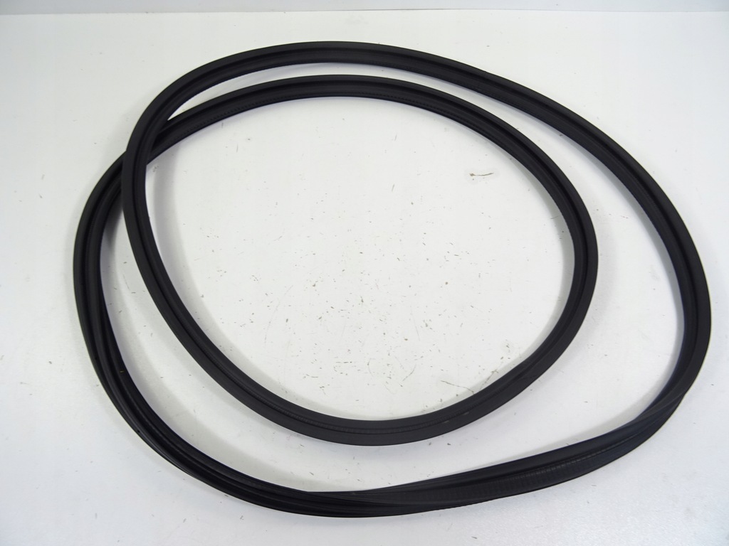 фото №8, Nissan x-trail t33 1.5 vc-t e-power прокладка крышки багажника