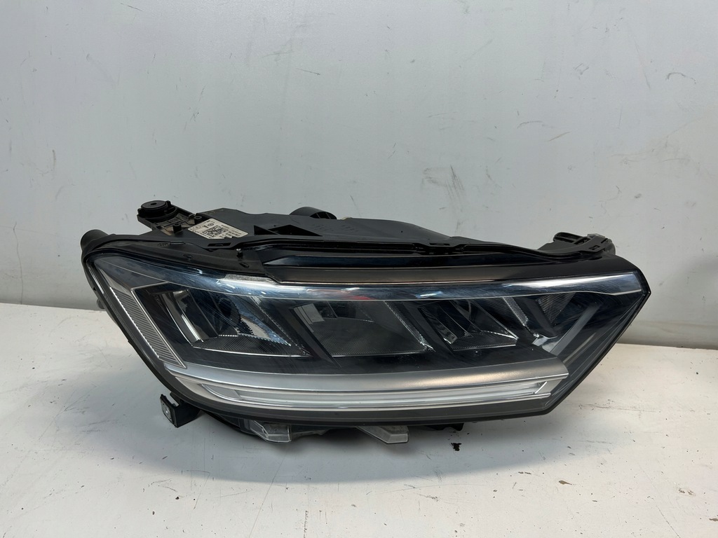 фото №2, Vw t-roc lift лампа левая правая передняя full led