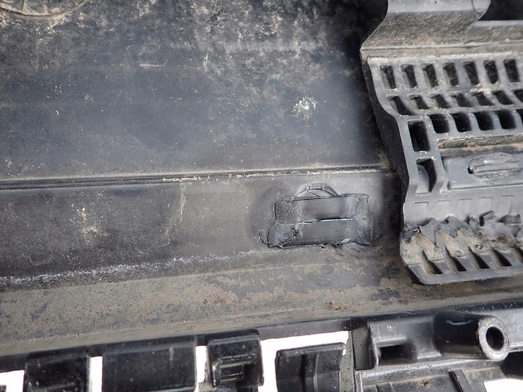 фото №14, Audi a4 b9 8w sedan 15-19 бампер задня задній pdc