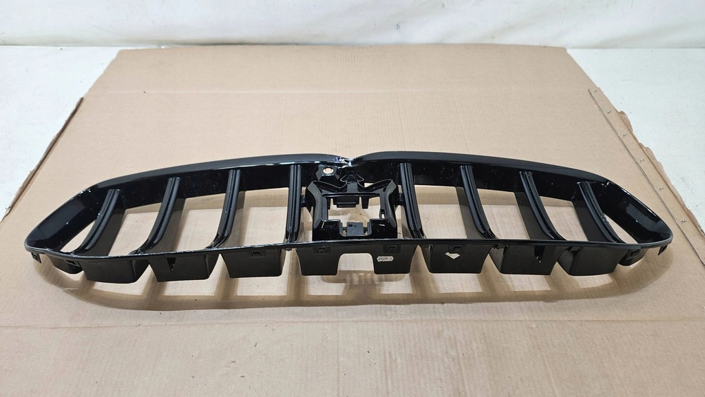 фото №10, Maserati grecale 2022 с передний решётка радиатора