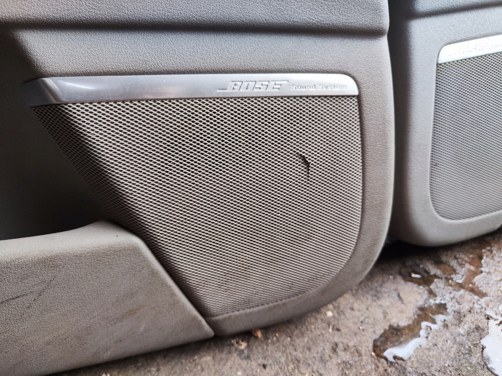 фото №7, Audi a3 8p обшивка обшивки обивка дверь левая правая комплект 3d bose