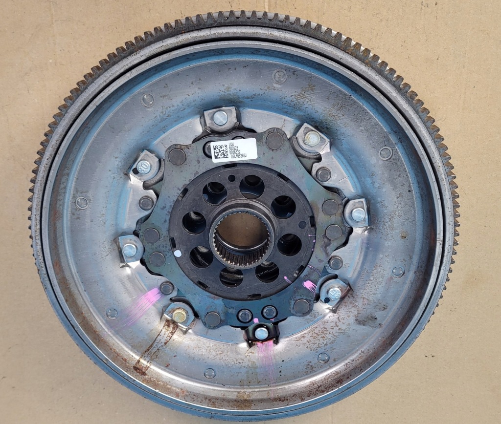 фото №1, Cupra leon 23r колесо двухмассовый маховик 05l105266j