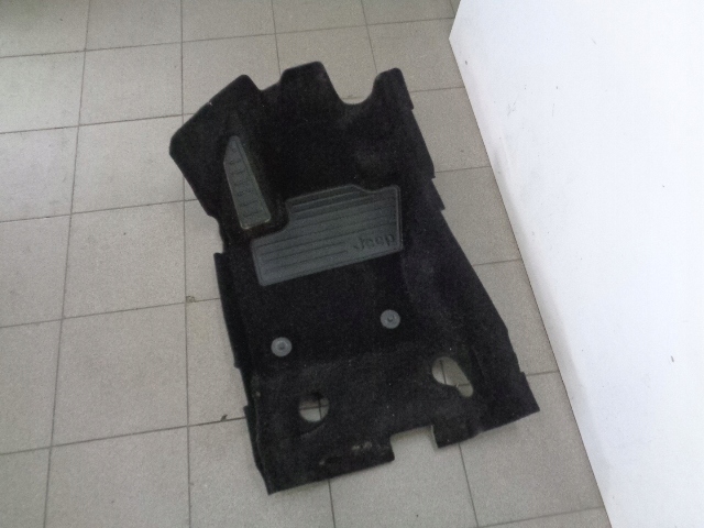 фото №1, Килимок обшивка лівий перед jeep renegade 1.4 multiair przed lift 2017 rok