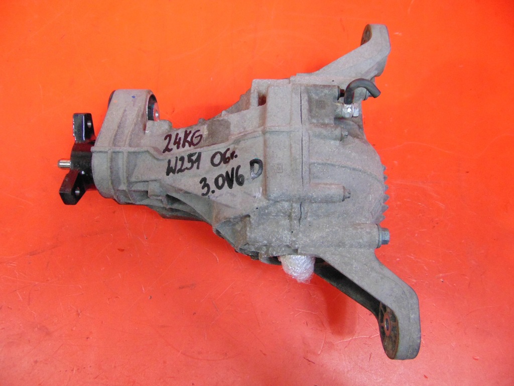 фото №1, Mercedes r-klasa w251 3.0 v6 cdi 4matic дифференциал мост задняя задний 4460-310-032