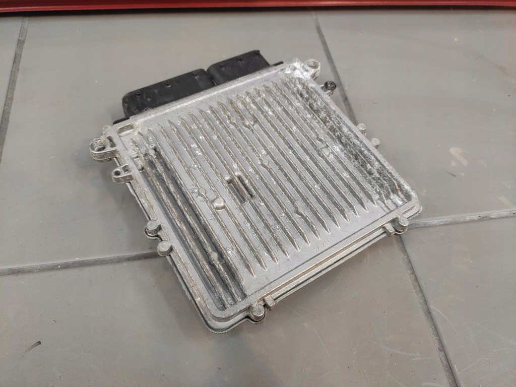 фото №8, Dodge nitro 2.8 crd cherokee kk модуль блок управления бортовой компьютер ecu 05187639ab