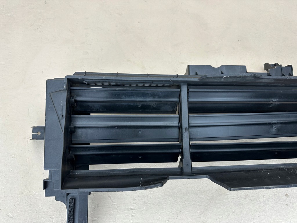 фото №9, Kia sportage v hyundai tucson iv 4 20r- шторка жалюзи воздуховод воздуха