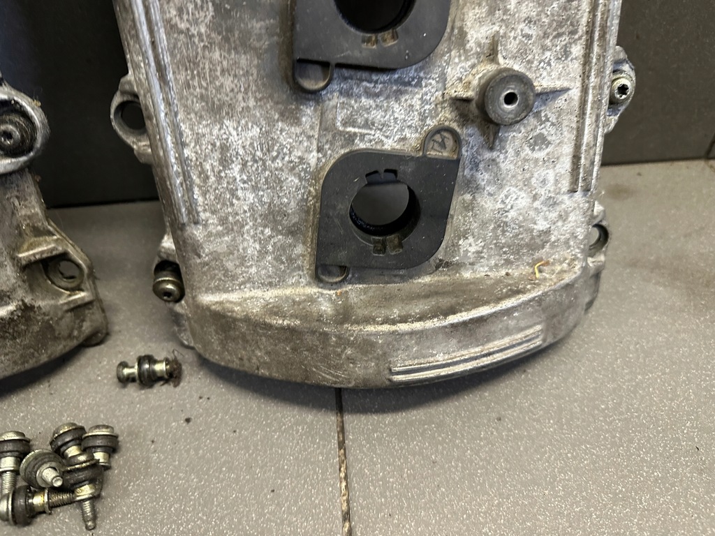 фото №7, Кришка кришки клапанів адаптери pod червоні котушки a8 d2 4.2 lift auw aqf