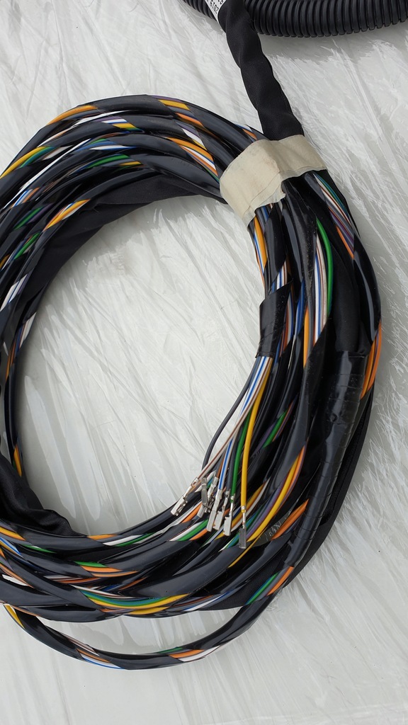 фото №6, Жгут электропроводка volvo 31330754-5 31330752-4 pdc