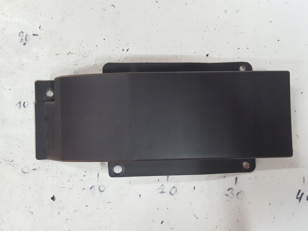 фото №1, Iveco daily 6 vi 14r- молдинг накладка правая перед