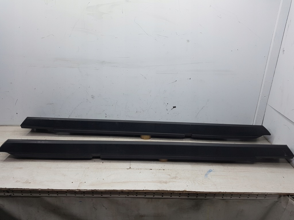 фото №4, Mercedes glk x204 молдинг порог направляющая кронштейн