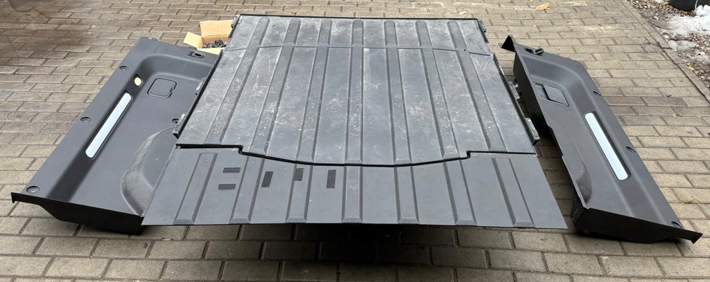 фото №1, Rivian r1t обшивка кузов борти підлога боки багажника комплект