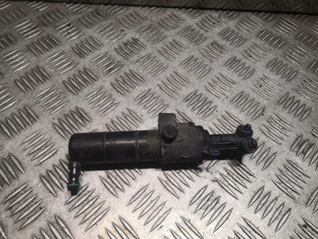 Купити Mercedes-benz cls c218 x218 права сторона омивач фара