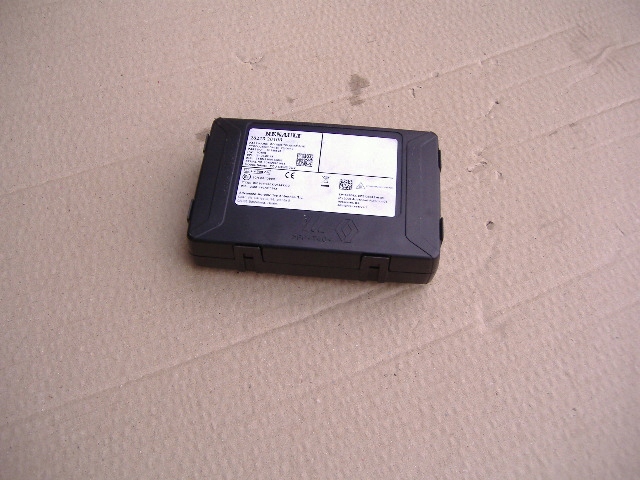 фото №1, Smart forfour 453 twingo 3 модуль tcb телефона