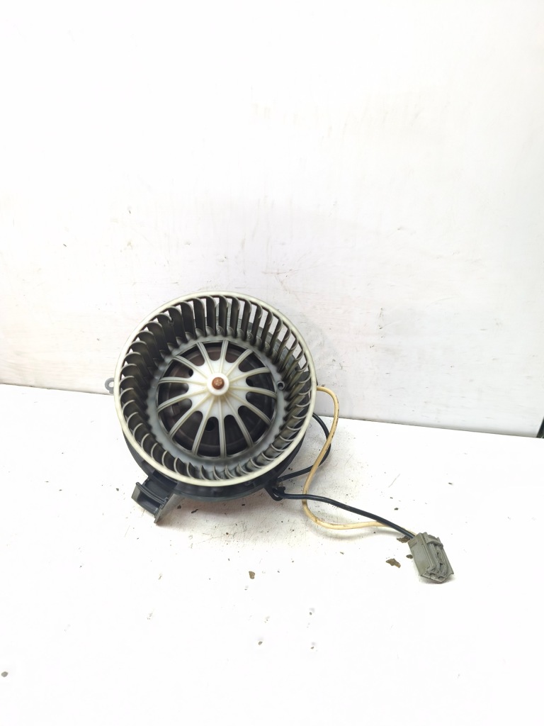 Купити Повітродувка вентилятор обдув салону 1.4 turbo b14net astra j 12-15