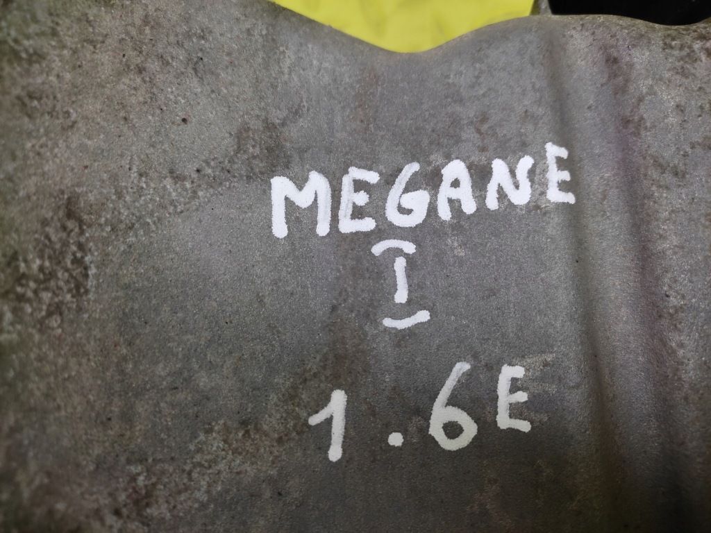 Renault megane 1 1.6 поддон поддон масляная 7700273456 Киев